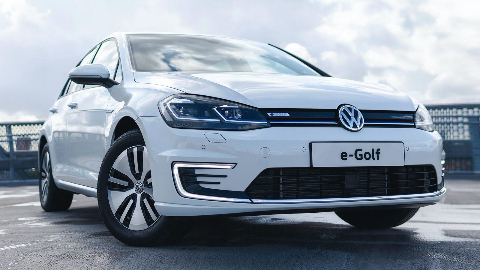 Volkswagen e-Golf Standard 2023 ภายนอก 001