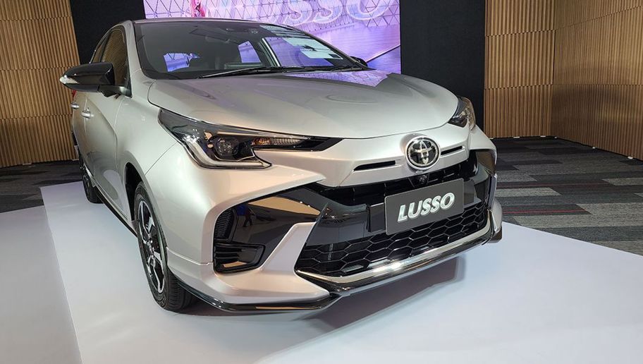 Toyota Yaris Smart 2023