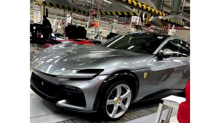Ferrari Purosangue SUV เห็นรูปร่างจริงในภาพแอบถ่ายนี้ เผยหลักฐานใช้ V12 ชัดเจน