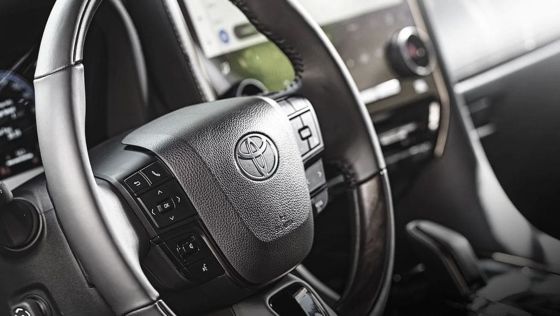 Toyota Alphard 2.5 HEV Luxury E-FOUR 2023 ภายใน 002