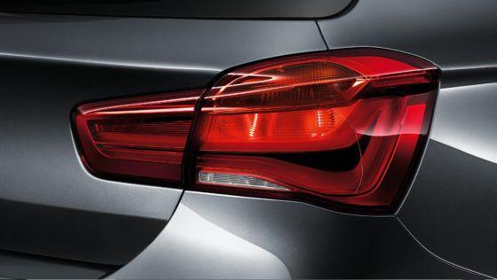 BMW 1-Series-5-Door 2020 ภายนอก 006