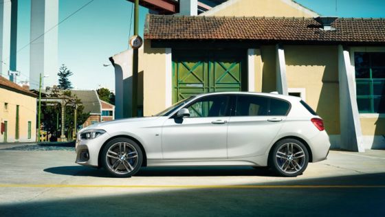 BMW 1-Series-5-Door 2020 ภายนอก 002