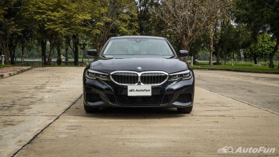 2022 BMW 3 Series Sedan 2.0 330i M Sport ภายนอก 001
