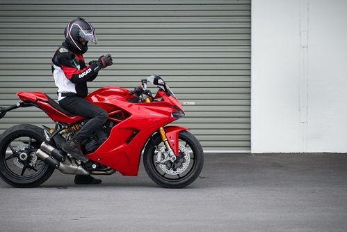 Ducati SuperSport S 2018 ภายนอก 018