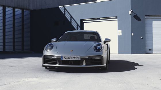Porsche 911 2020 ภายนอก 008