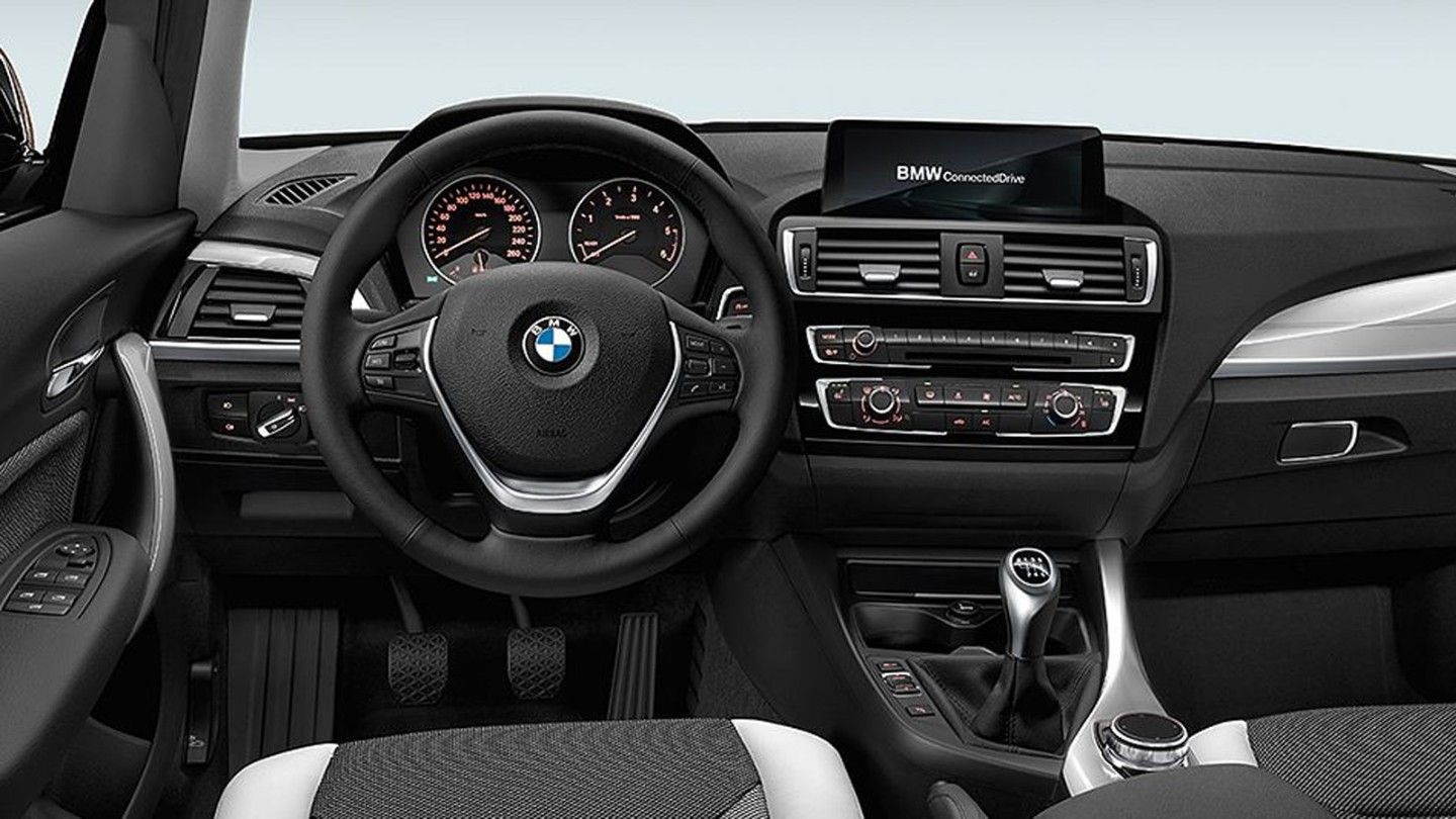 BMW 1-Series-5-Door 2020 ภายใน 001