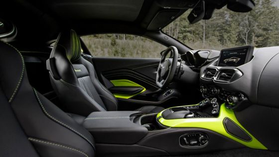 Aston Martin V8 Vantage 2020 ภายใน 001