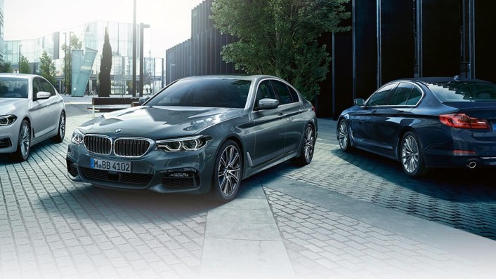 BMW 5-Series-Sedan 2020 ภายนอก 001