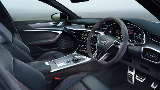 Audi RS 6 Avant Quattro 2021 ภายใน 003