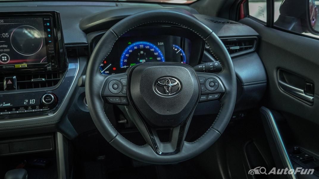 2022 Toyota Corolla Cross 1.8 Hybrid Premium Safety GR Sport ภายใน 003