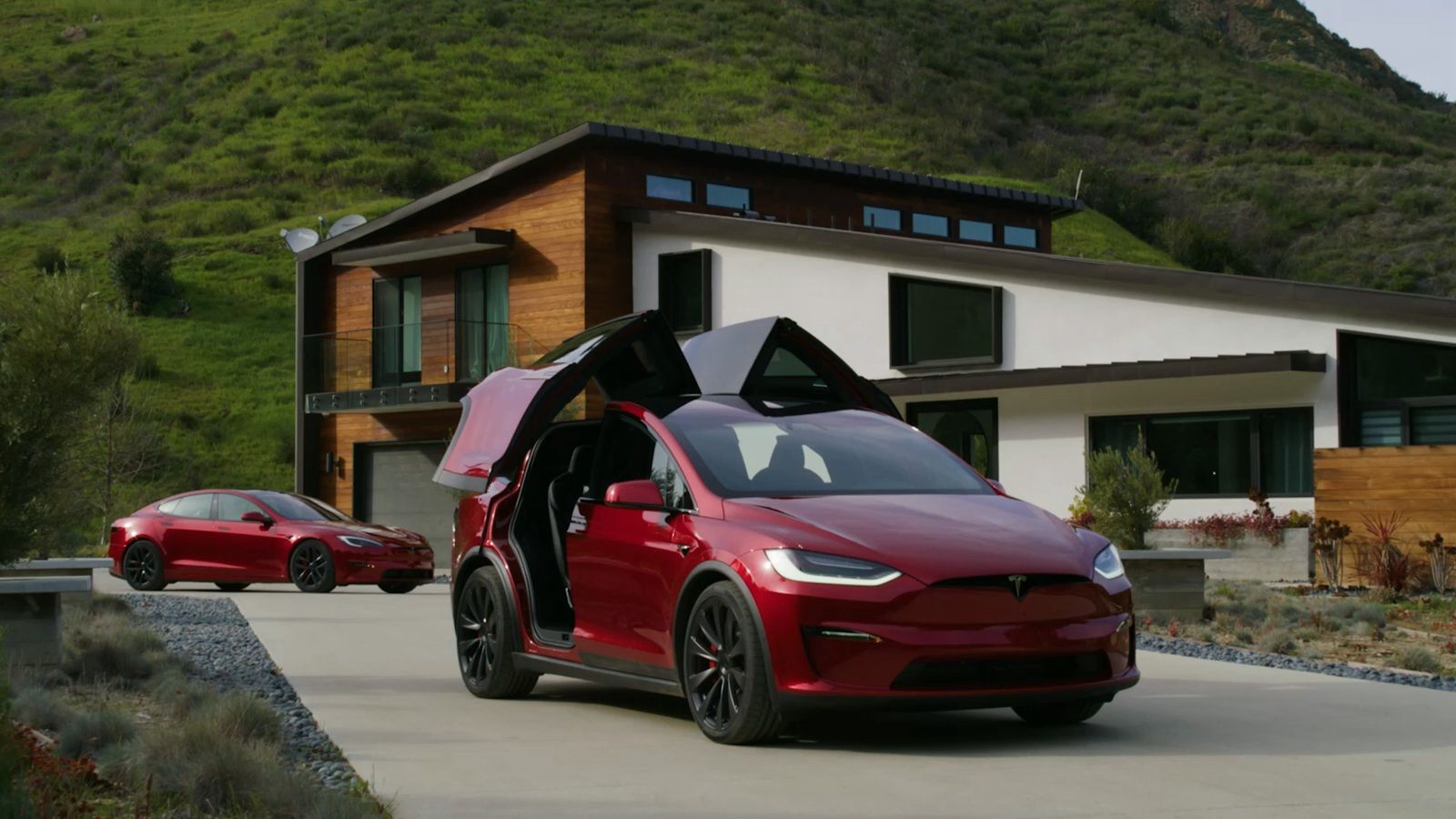 Tesla Model X Plaid 2023 ภายนอก 001