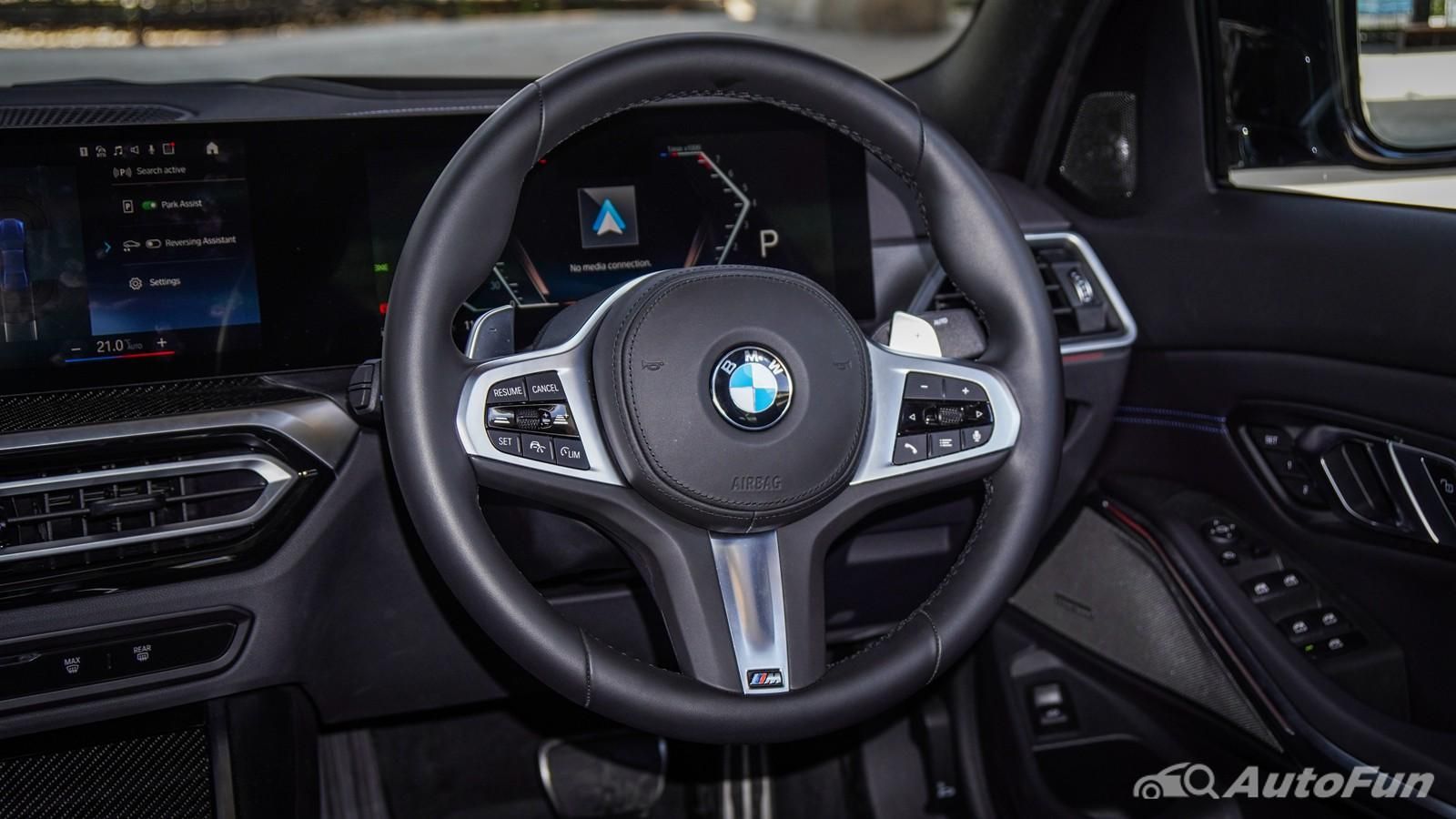 BMW 3-Series-Sedan M340i xDrive 2023 ภายใน 005
