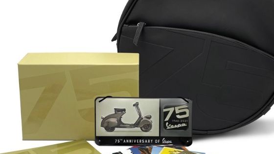 Vespa Primavera 150 i-Get ABS 75th Anniversary Special Edition 2021 ภายนอก 002