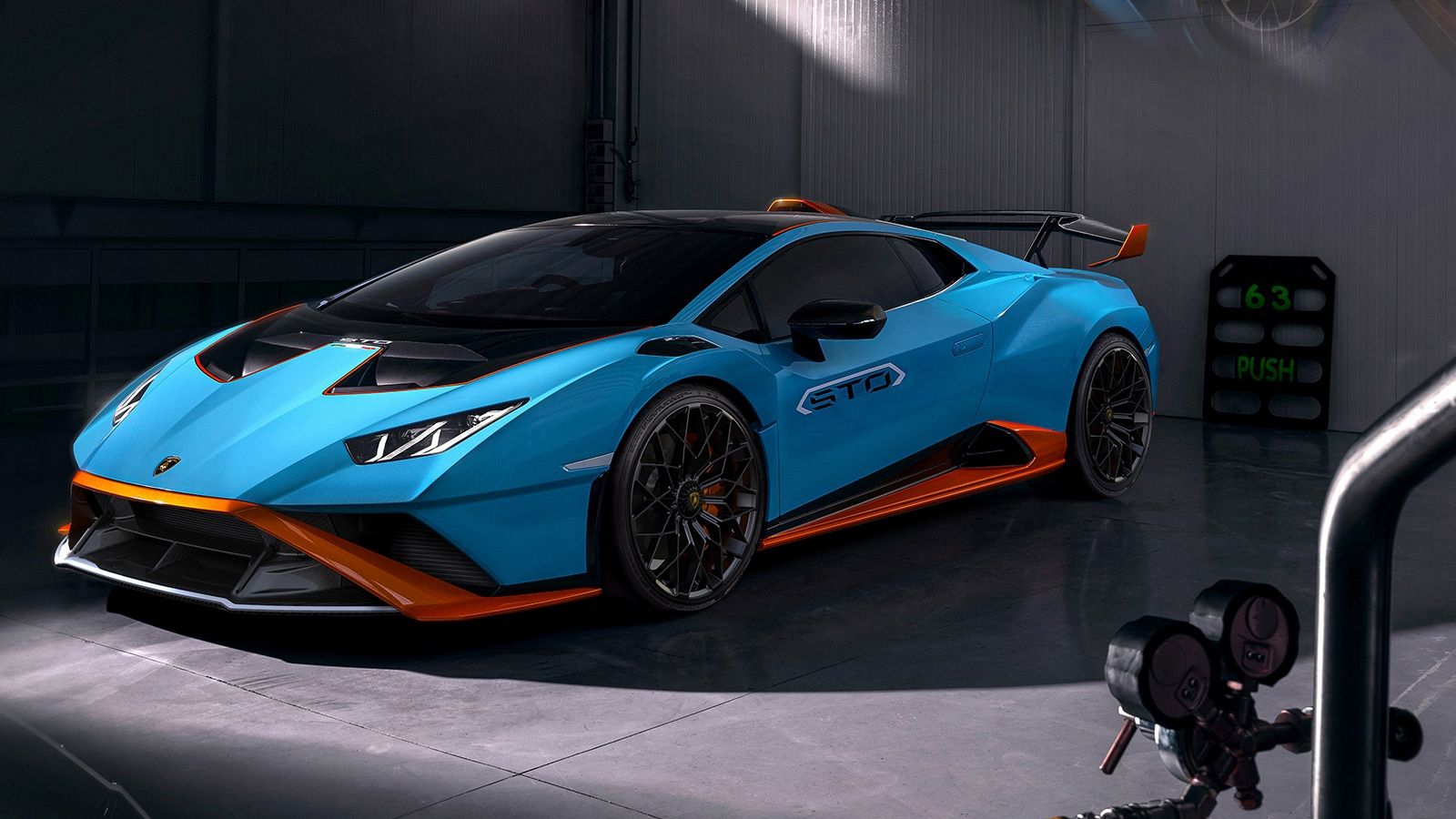 2021 Lamborghini Huracan STO ภายนอก 001