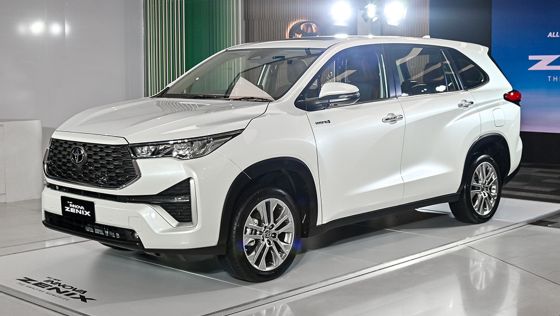 Toyota Innova Zenix 2.0 HEV Smart 2023 ภายนอก 006