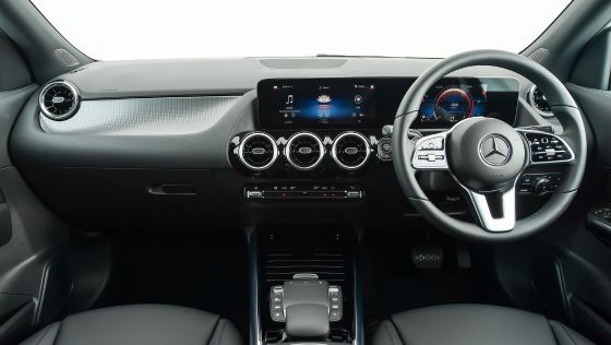 2021 Mercedes-Benz GLA-Class 200 Progressive ภายใน 006