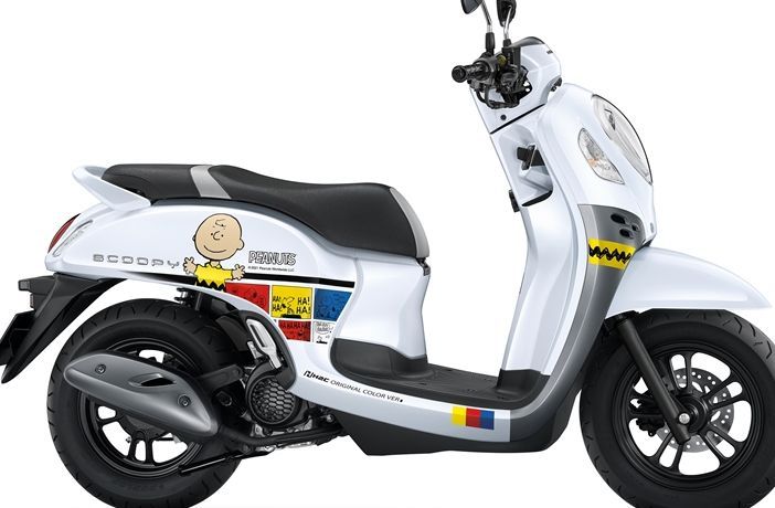 Honda Scoopy Snoopy Limited Edition 2021 ภายนอก 003