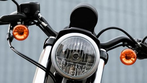 Harley-Davidson Iron 883 2021 ภายนอก 009