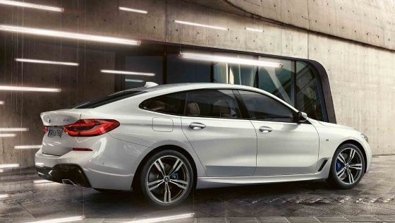 BMW 6-Series-Gran-Turismo 2020 ภายนอก 004