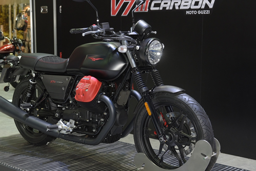 Moto Guzzi V7 III Carbon 2018 ภายนอก 005