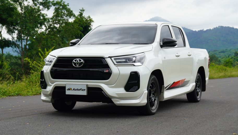 2021 Toyota Hilux Revo Double Cab 4x2 2.8 GR Sport AT