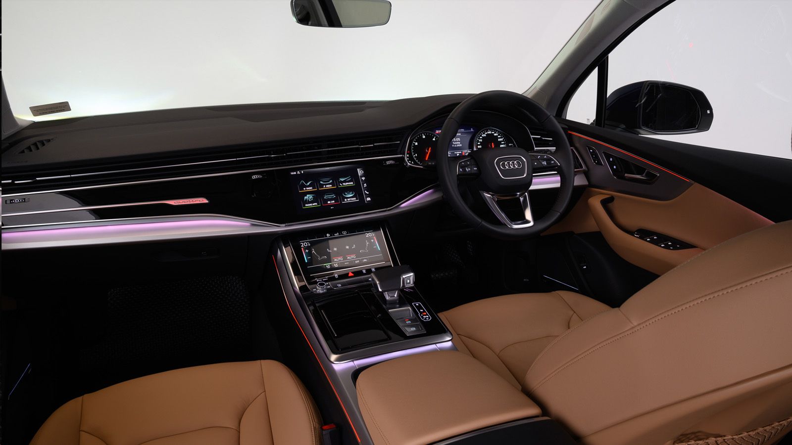 Audi Q7 2020 ภายใน 003