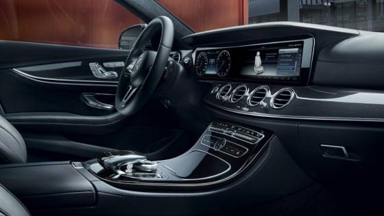 Mercedes-Benz E-Class Saloon 2020 ภายใน 007