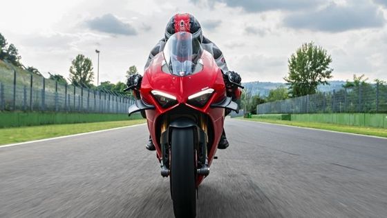 Ducati Panigale V4S 2020 ภายนอก 001