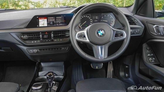 2022 BMW 2-Series-Gran Coupé 1.5 218i M Sport ภายใน 003