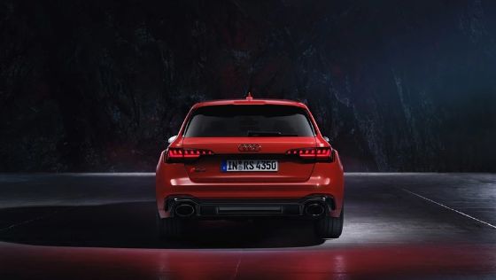 Audi RS 4 Avant Quattro 2020 ภายนอก 003