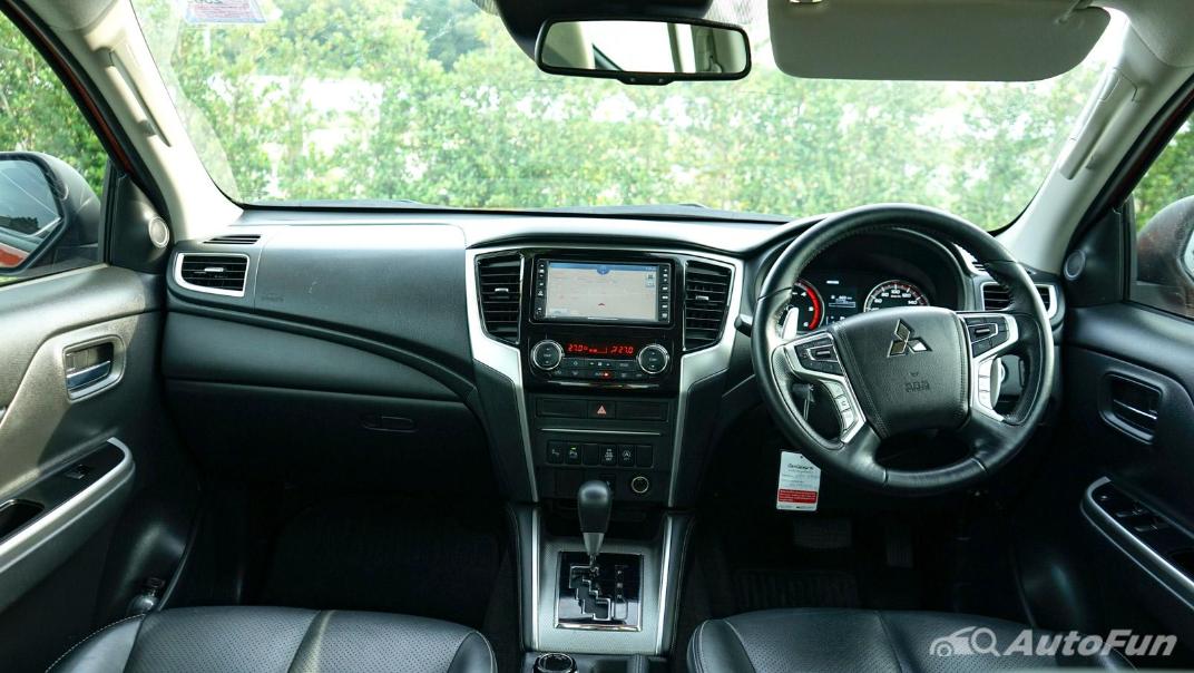 2020 Mitsubishi Triton Double Cab 4WD 2.4 GT Premium 6AT ภายใน 001