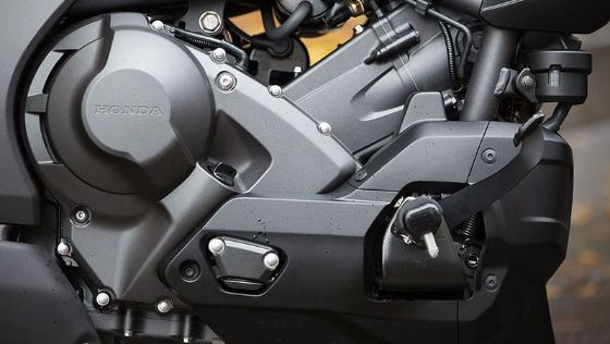 Honda CTX 700NF 2015 ภายนอก 013