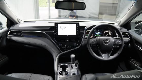 Toyota Camry 2.5 HEV Premium Luxury 2022 ภายใน 001