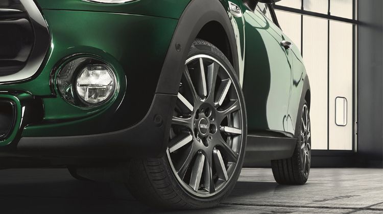 BMW มุ่งผลิตล้ออะลูมิเนียมรีไซเคิลด้วยพลังงานสีเขียว พร้อมเผยรถรุ่นไหนได้ใช้ก่อน