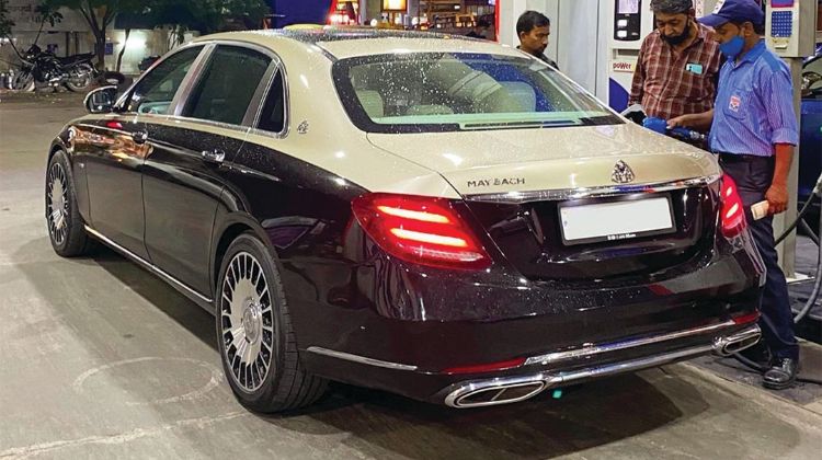 เปลี่ยน Mercedes-Benz E-Class L เป็น Maybach ด้วยชุดแต่งจากจีนเพียง 50,000 บาท เหมือนแค่ไหน จะคุ้มกับที่จ่ายไหม?
