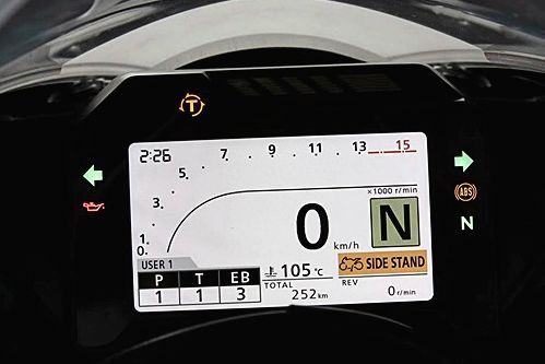 Honda CBR 1000RR SP 2017 ภายนอก 012