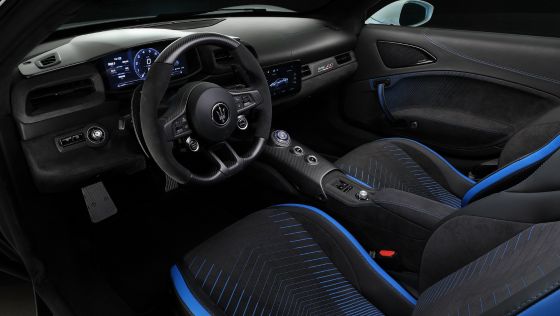 2021 Maserati MC20 Standard ภายใน 001