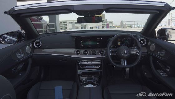 2021 Mercedes-Benz E-Class Cabriolet E 200 AMG Dynamic ภายใน 001