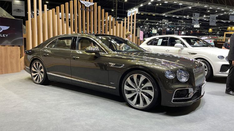 พาชม Bentley ทั้ง 2 รุ่นที่ถูกที่สุดในประเทศไทย ประหยัดไปเป็นล้าน ในงานมอเตอร์โชว์ 2022