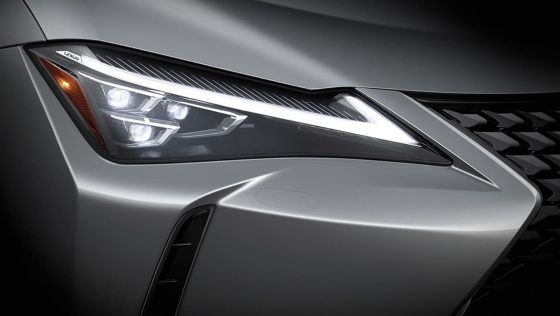 Lexus UX 2020 ภายนอก 007