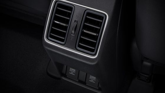 Honda City Hatchback 1.0 Turbo e:HEV RS 2023 ภายใน 006