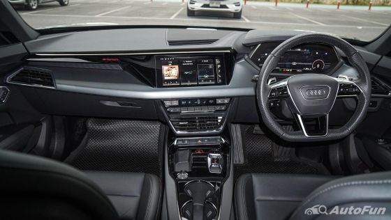 2023 Audi e-tron GT Public ภายใน 006