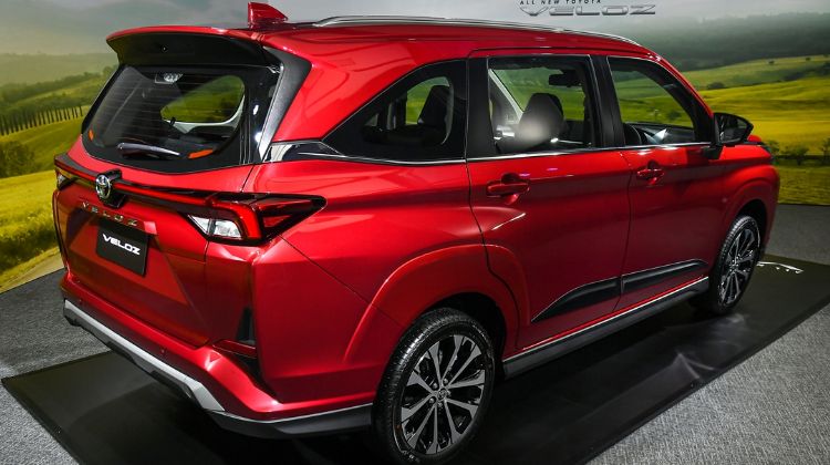 ลองขับ 2022 Toyota Veloz แบบสั้น ๆ เครื่องดีขึ้น ช่วงล่างเซตใช้ในเมือง ระบบปลอดภัยล้น ๆ แต่เสียงเครื่องดังจริง!!!
