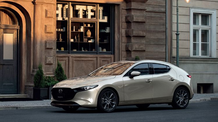 2022 Mazda 3 ท้าชนคู่แข่ง สีใหม่-ใส่อุปกรณ์เพิ่มทุกรุ่น พร้อมซันรูฟไฟฟ้า!