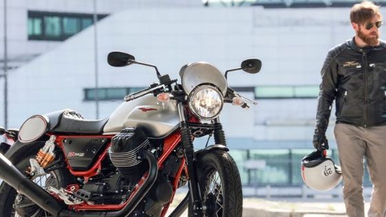 Moto Guzzi V7 III Racer 2021 ภายนอก 004