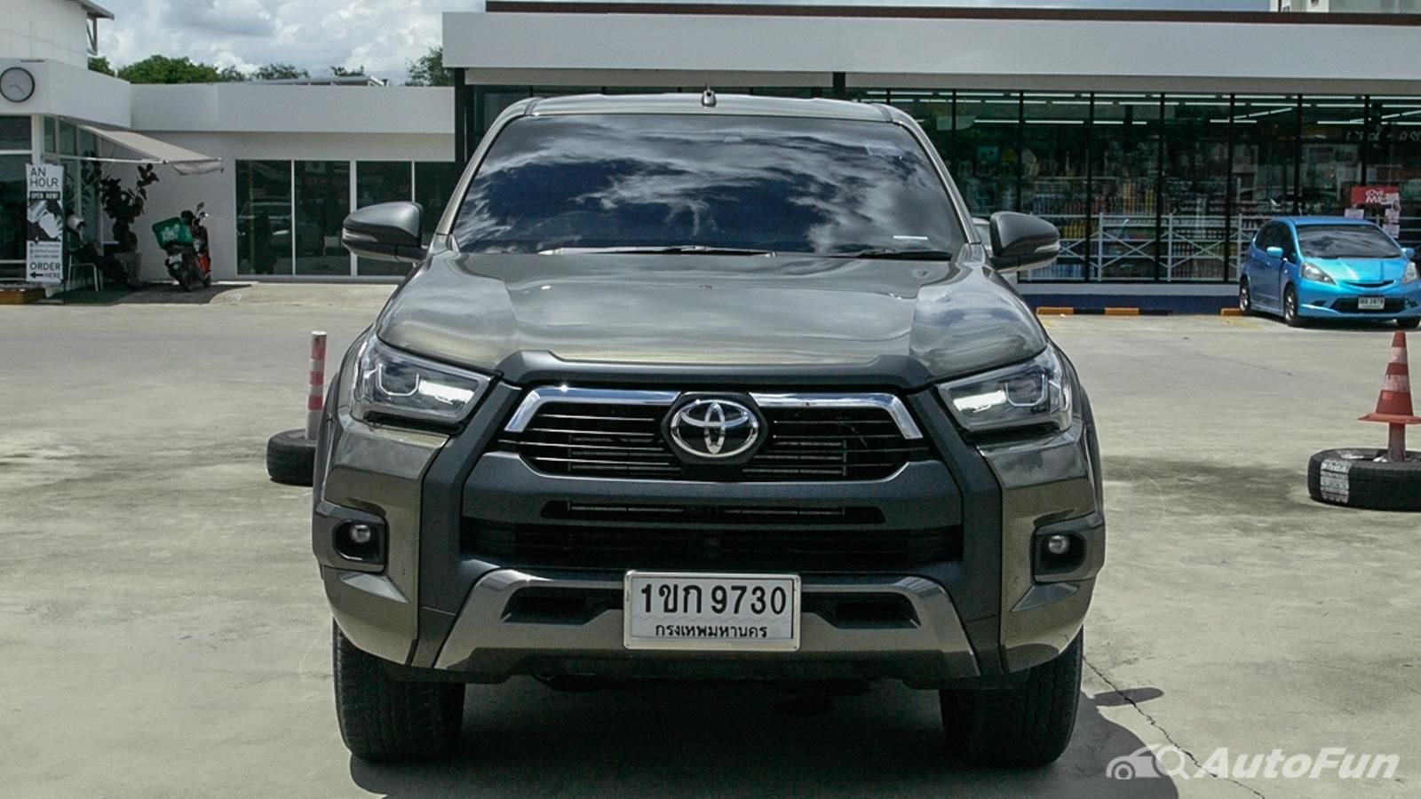 2020 Toyota Hilux Revo Double Cab 4x4 2.8 High AT ภายนอก 002