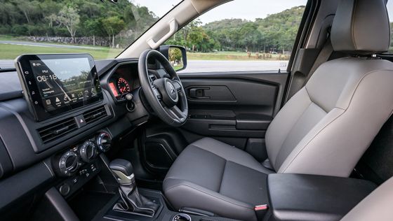Mitsubishi Triton Single Cab 2.4 Pro 6AT 4WD 2023 ภายใน 003