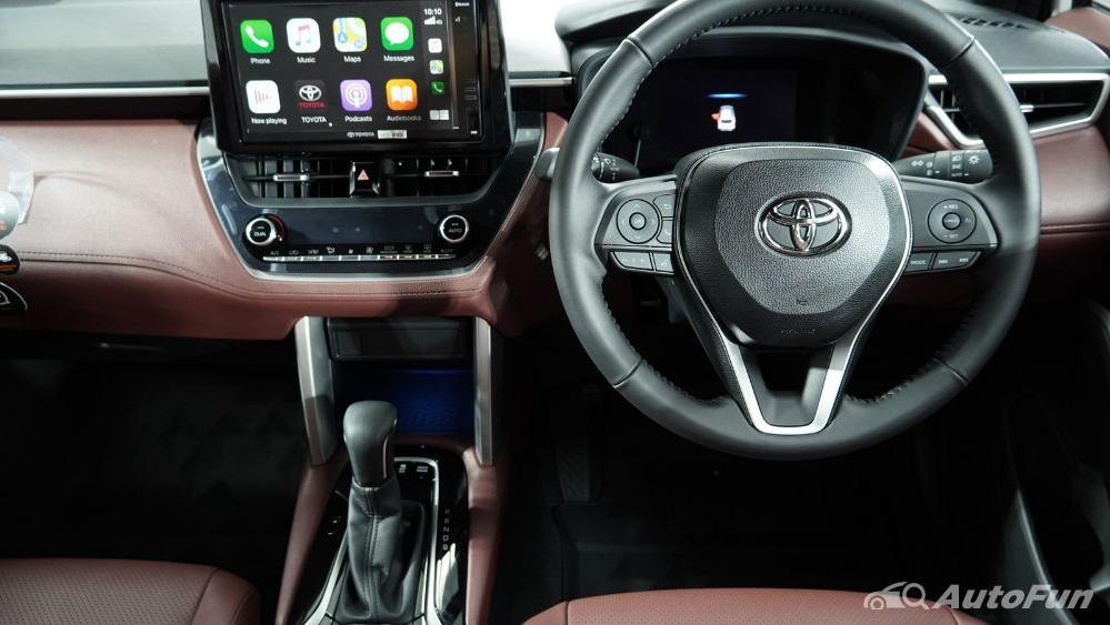 Toyota Corolla Cross Interior 001
