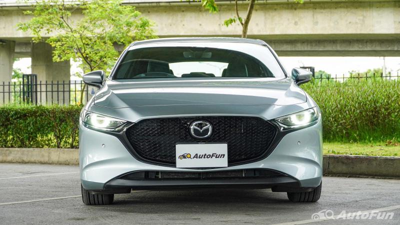 ข่าวรถยนต์:ชม 2020-2021 All New Mazda 3 Fastback โฉมใหม่ มาพร้อมตารางผ่อน-ดาวน์ด้วย 02