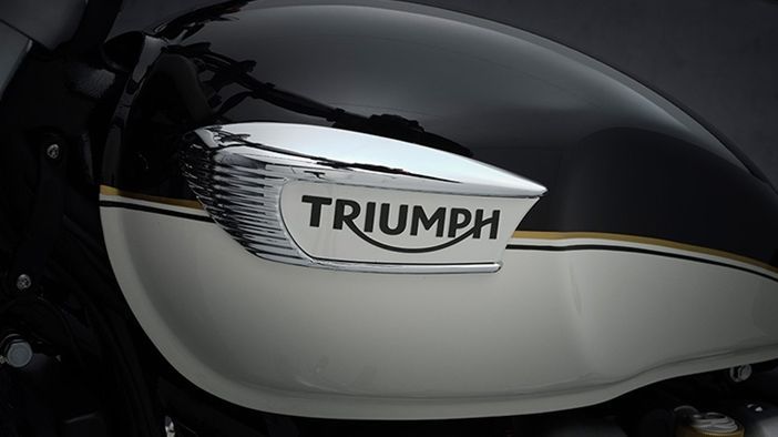 Triumph Bonneville Speedmaster 2021